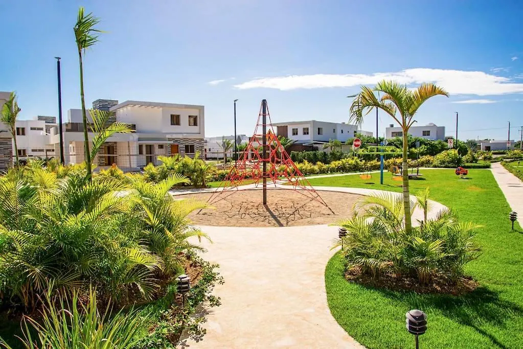 Villa Beautiful Village 3 Bedrooms Furnished Pool Residencial Velero Punta Cana
