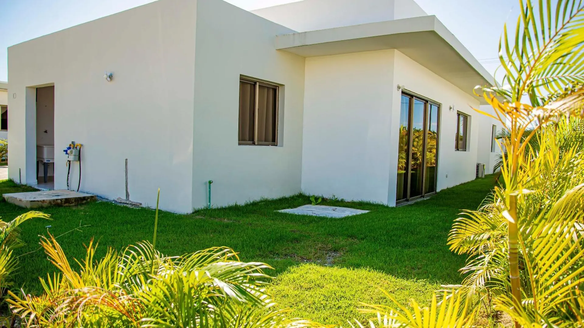Beautiful Village 3 Bedrooms Furnished Pool Residencial Velero Punta Cana Villa